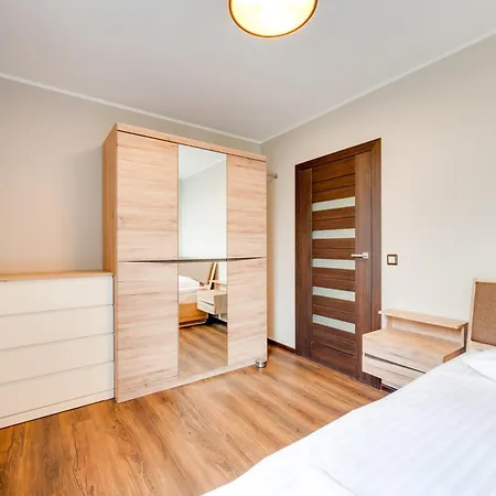 Krynicka 4 By Homeprime アパート *