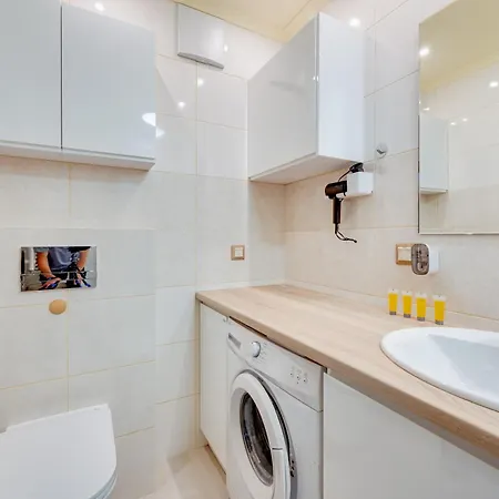 아파트 Krynicka 4 By Homeprime