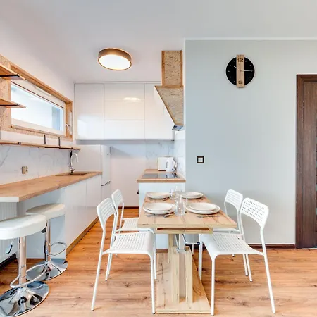 アパート Krynicka 4 By Homeprime *